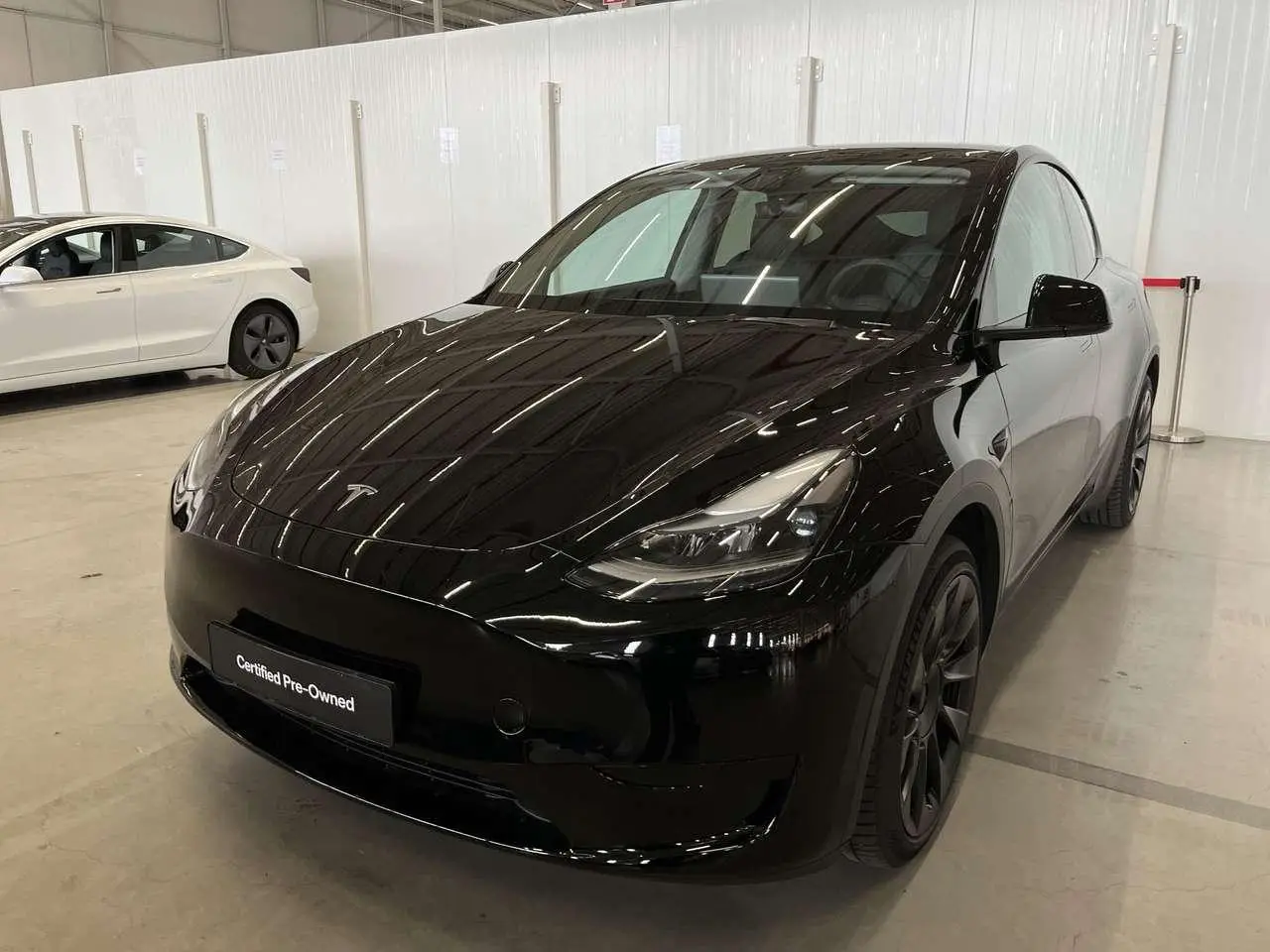 Photo 1 : Tesla Model Y 2022 Électrique