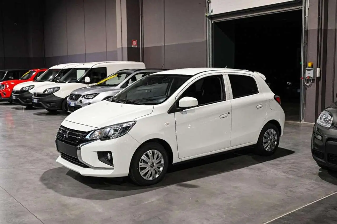 Photo 1 : Mitsubishi Space Star 2024 Petrol