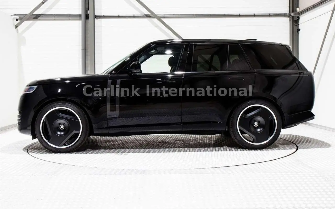 Photo 1 : Land Rover Range Rover 2024 Essence