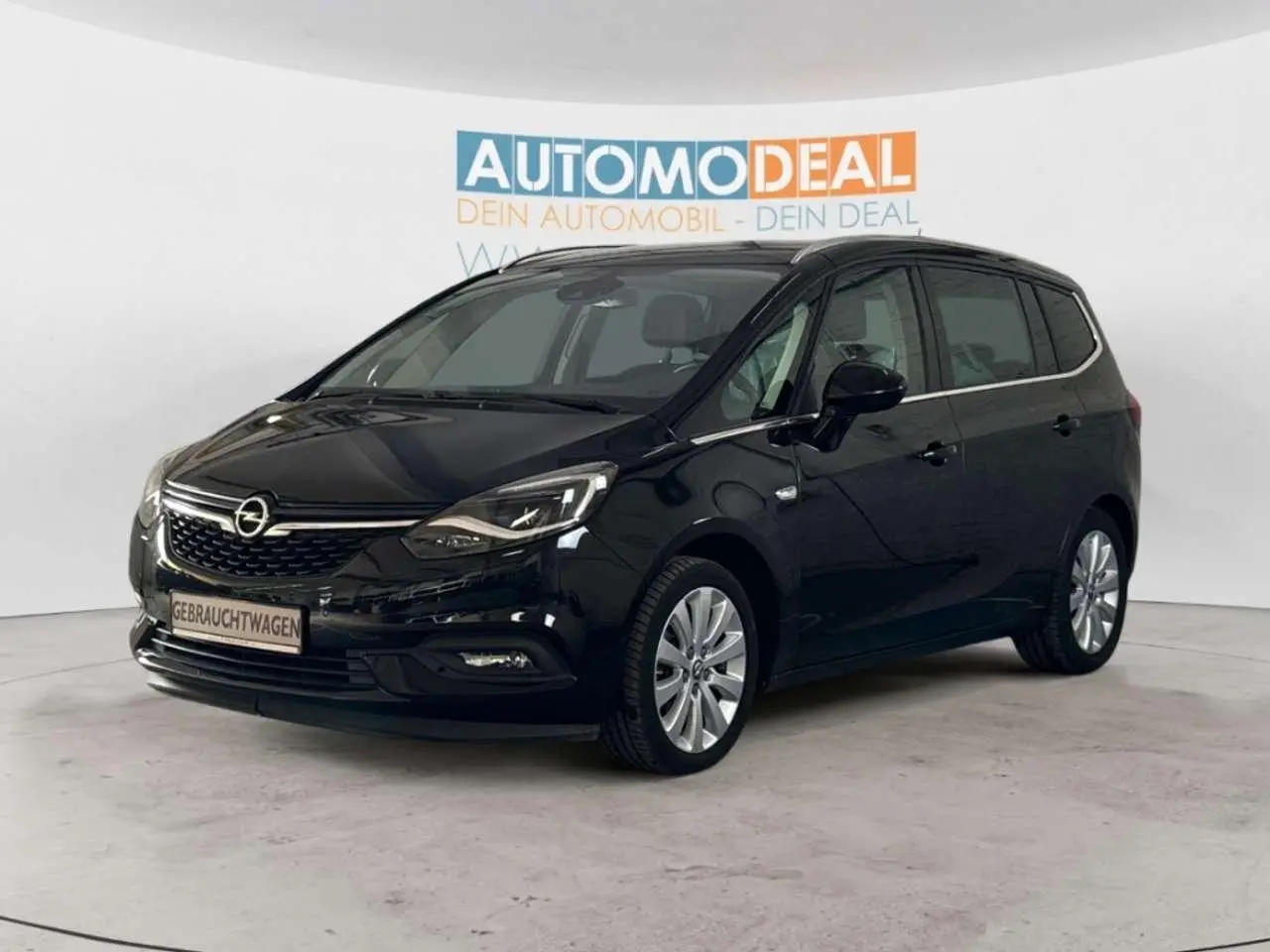 Photo 1 : Opel Zafira 2018 Petrol