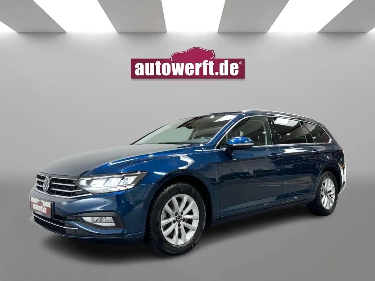 Photo 1 : Volkswagen Passat 2022 Essence