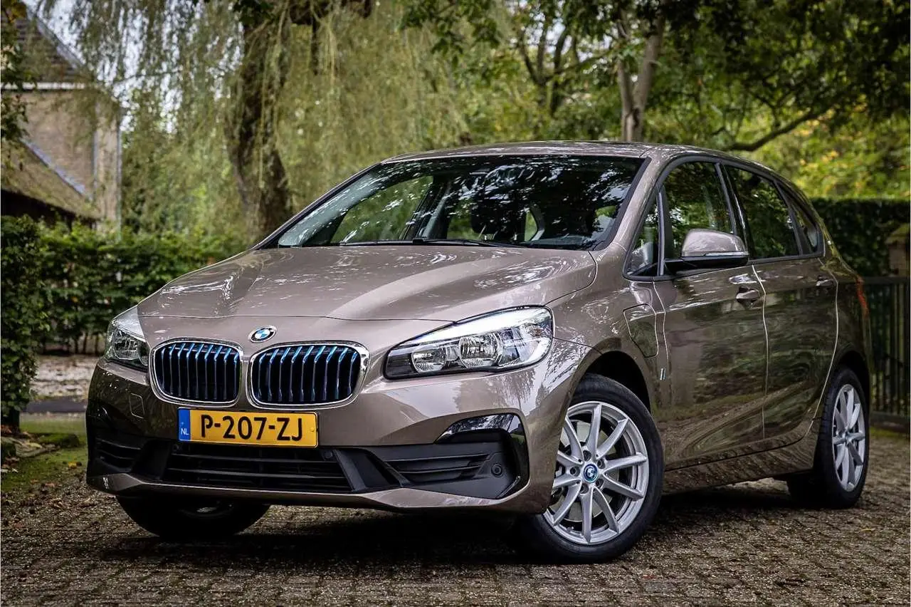 Photo 1 : Bmw Serie 2 2019 Hybrid