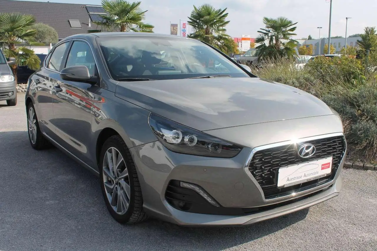 Photo 1 : Hyundai I30 2020 Essence