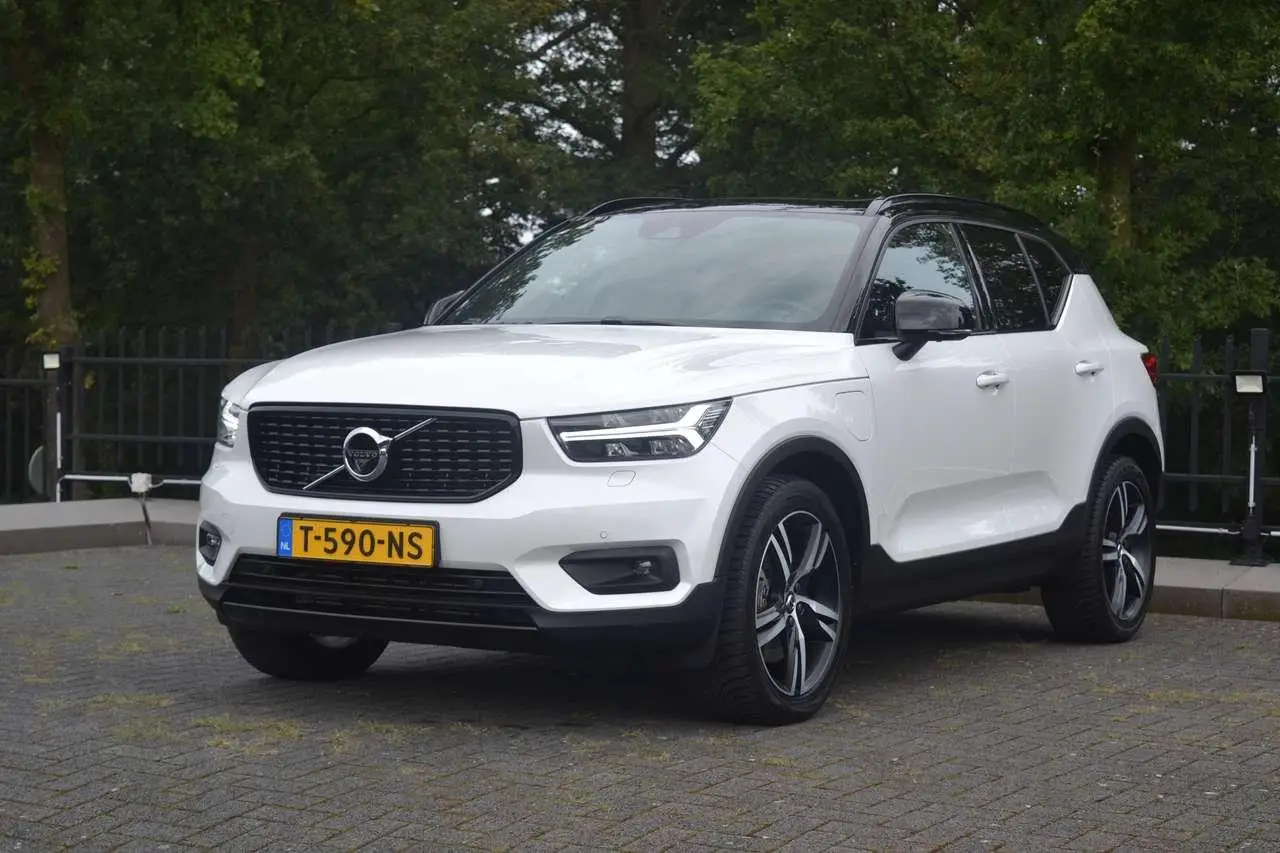 Photo 1 : Volvo Xc40 2021 Hybride