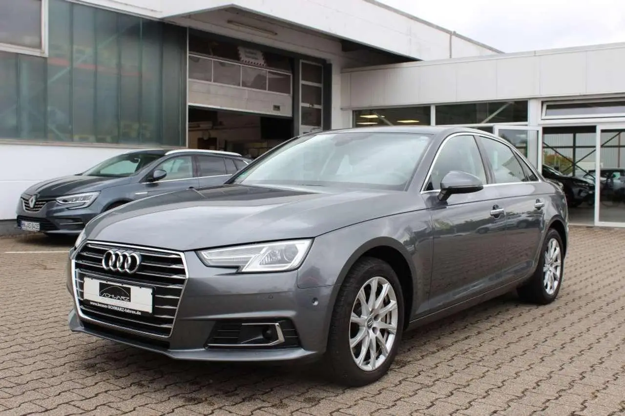 Photo 1 : Audi A4 2016 Diesel