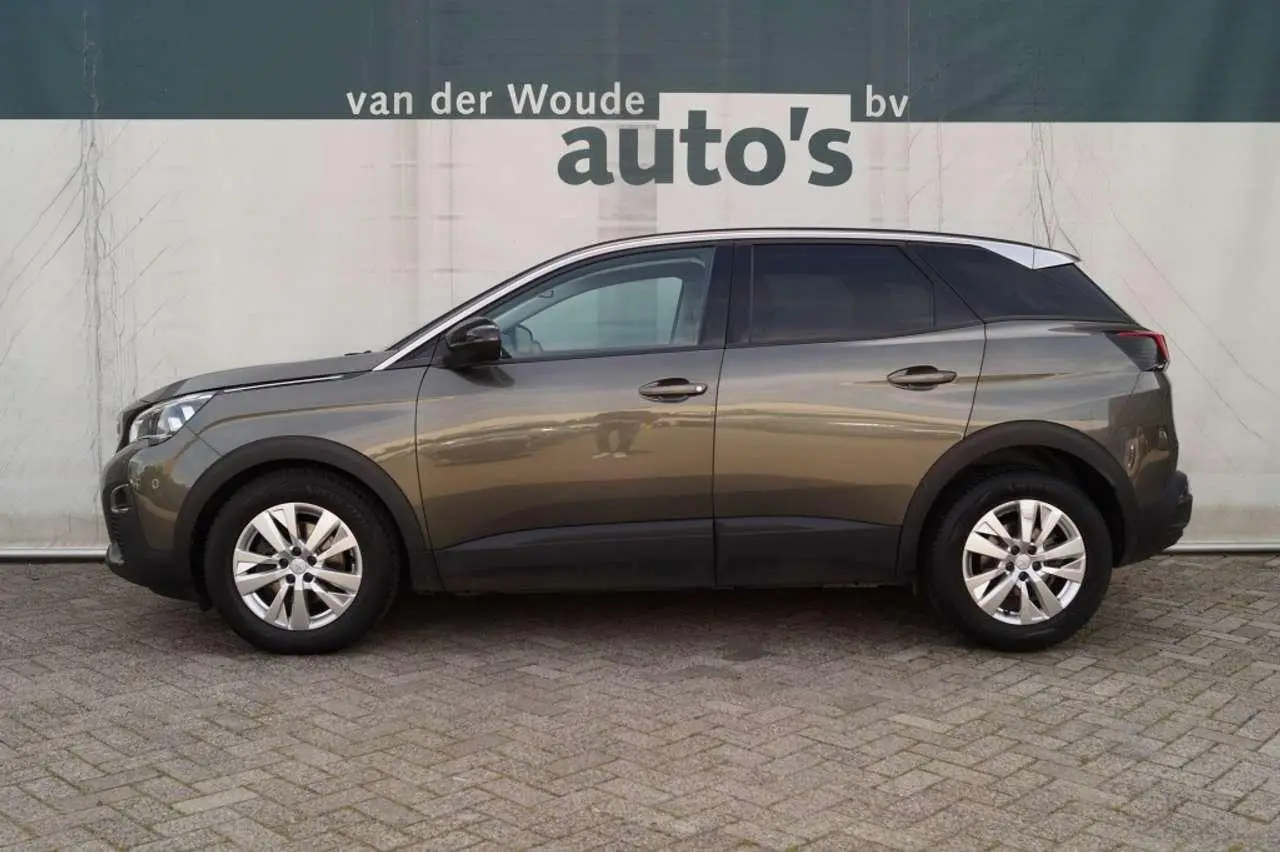 Photo 1 : Peugeot 3008 2018 Diesel