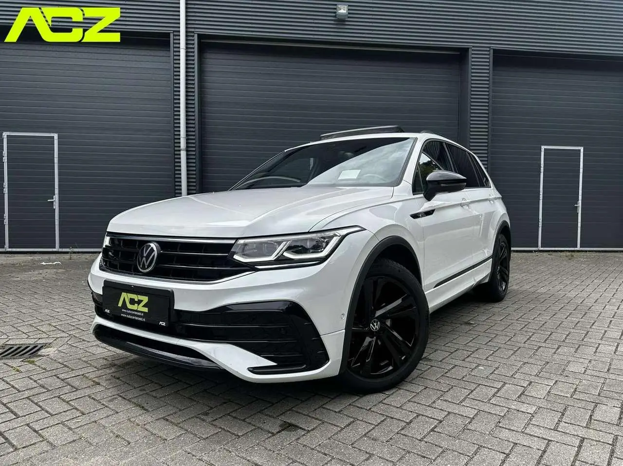 Photo 1 : Volkswagen Tiguan 2020 Essence