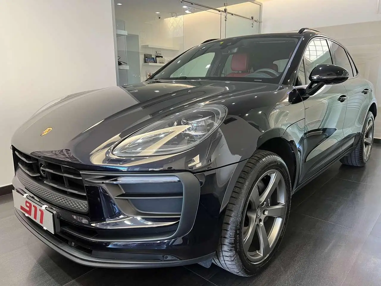 Photo 1 : Porsche Macan 2022 Petrol