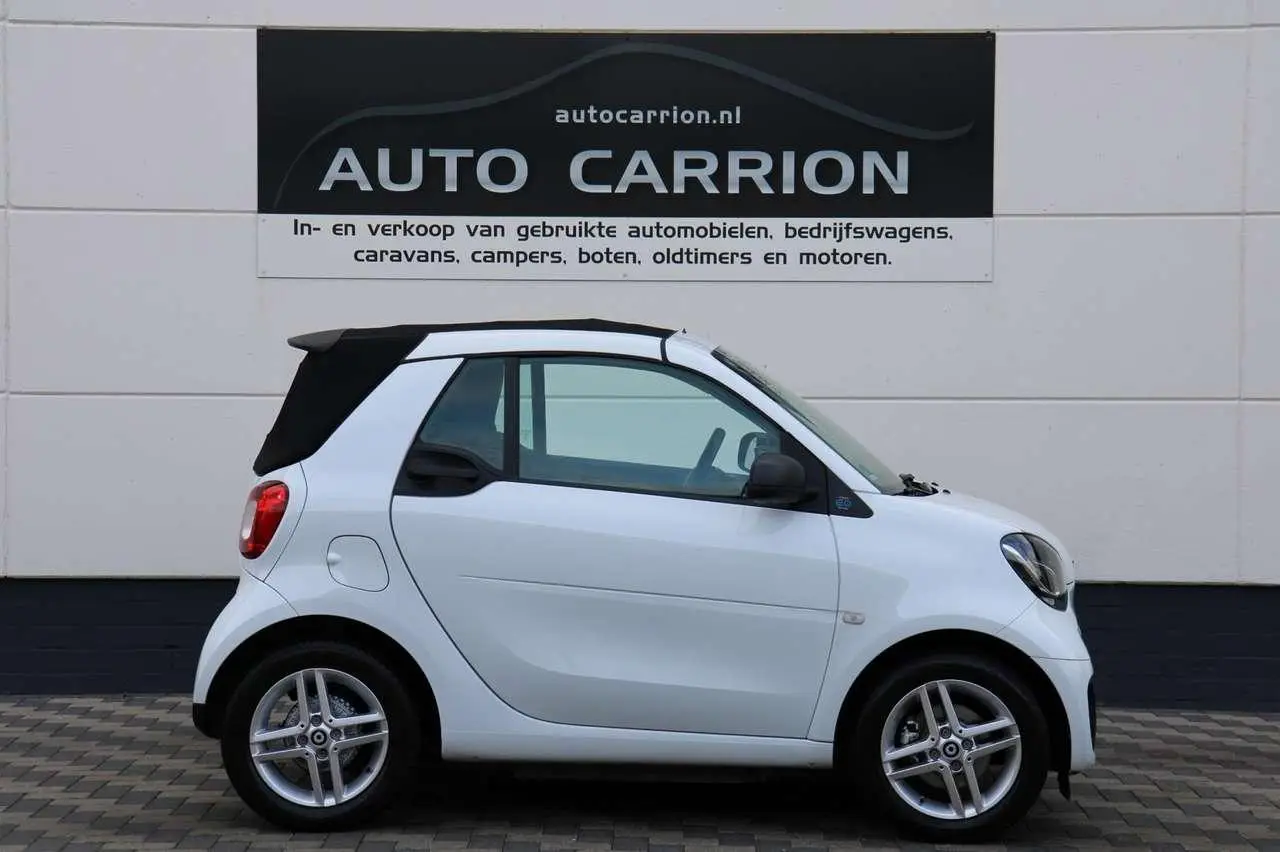 Photo 1 : Smart Fortwo 2021 Electric