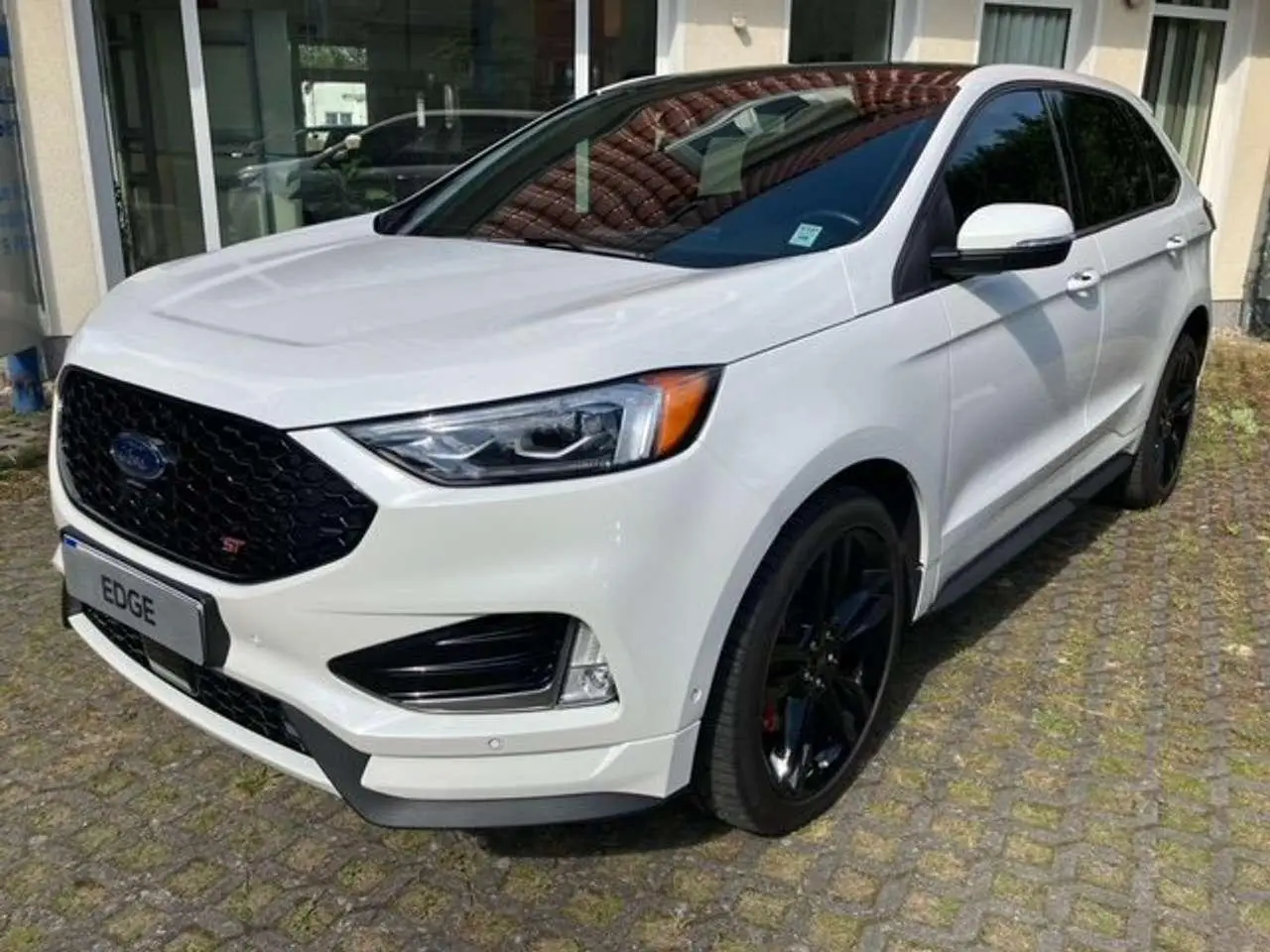 Photo 1 : Ford Edge 2022 Petrol