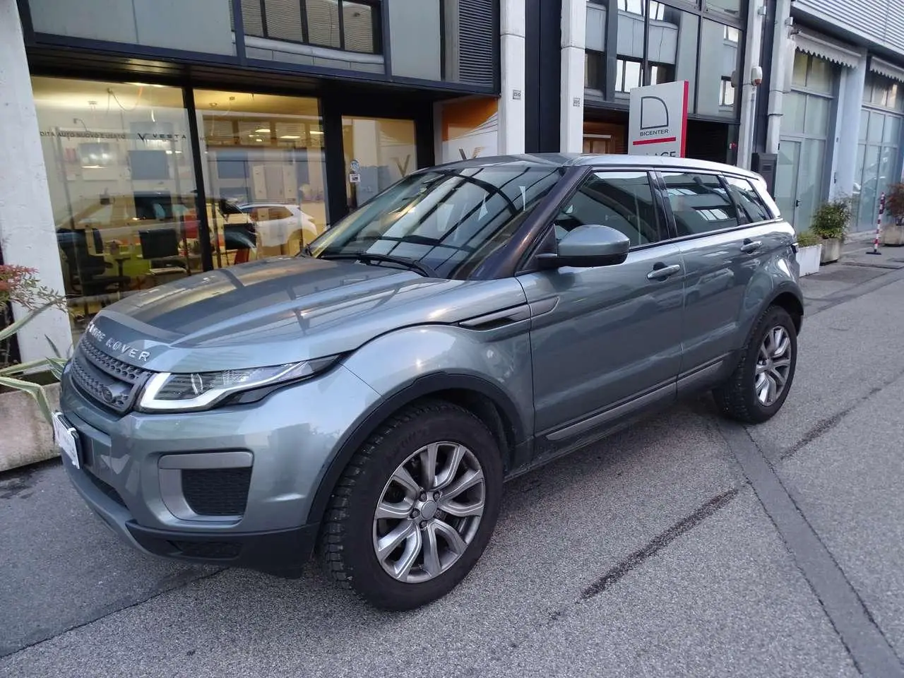 Photo 1 : Land Rover Range Rover Evoque 2017 Diesel