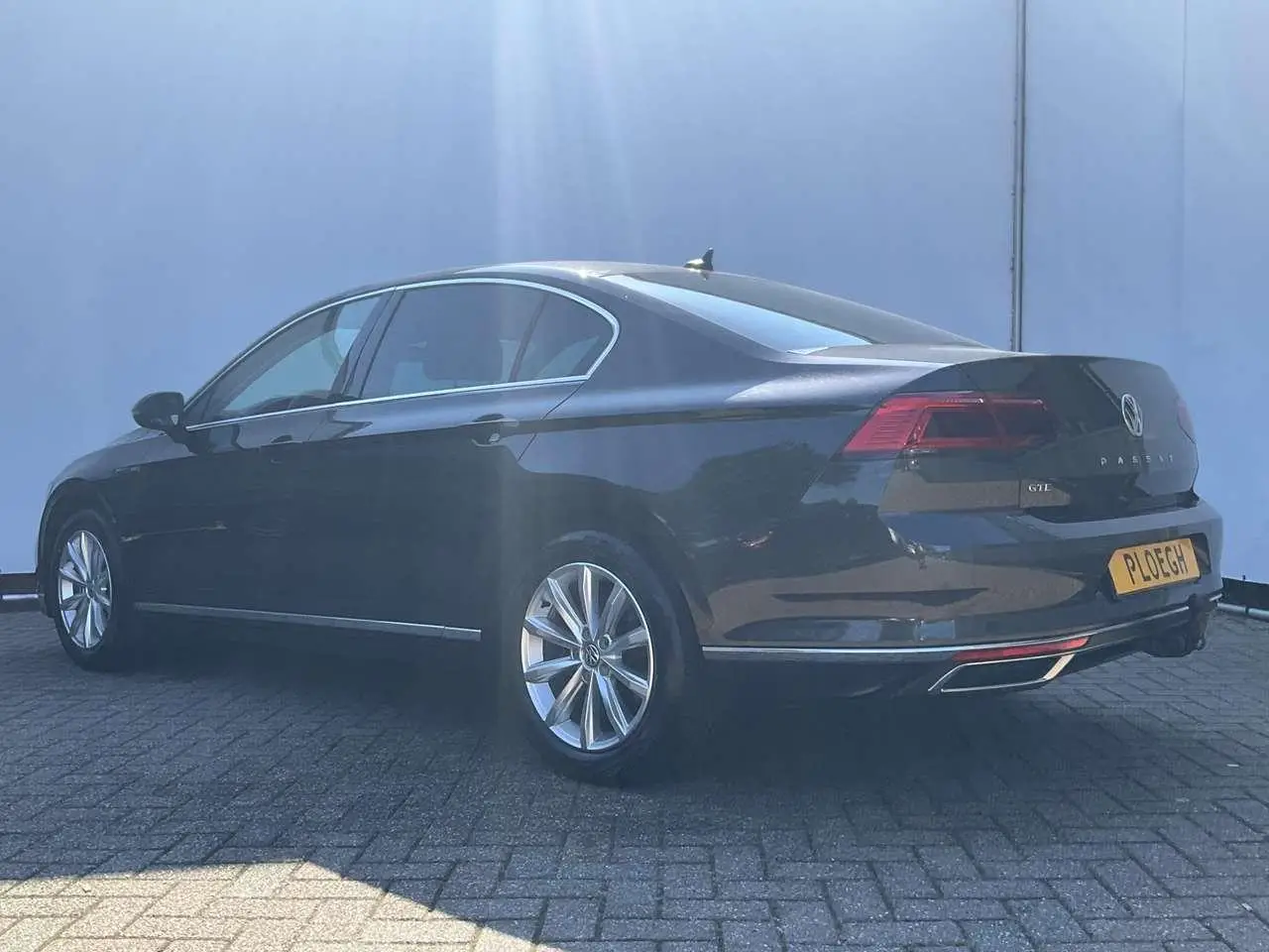 Photo 1 : Volkswagen Passat 2020 Hybrid