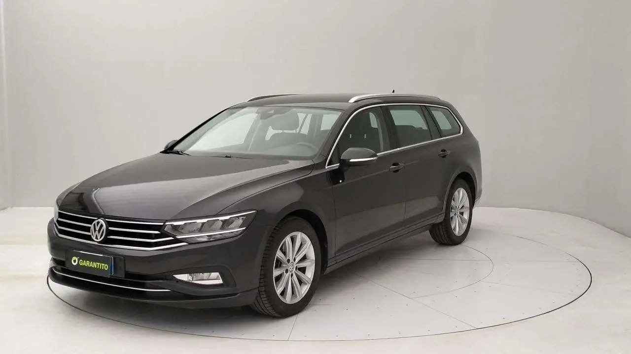 Photo 1 : Volkswagen Passat 2020 Diesel