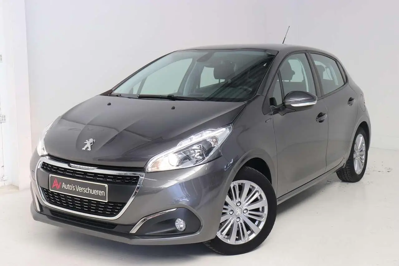 Photo 1 : Peugeot 208 2019 Petrol