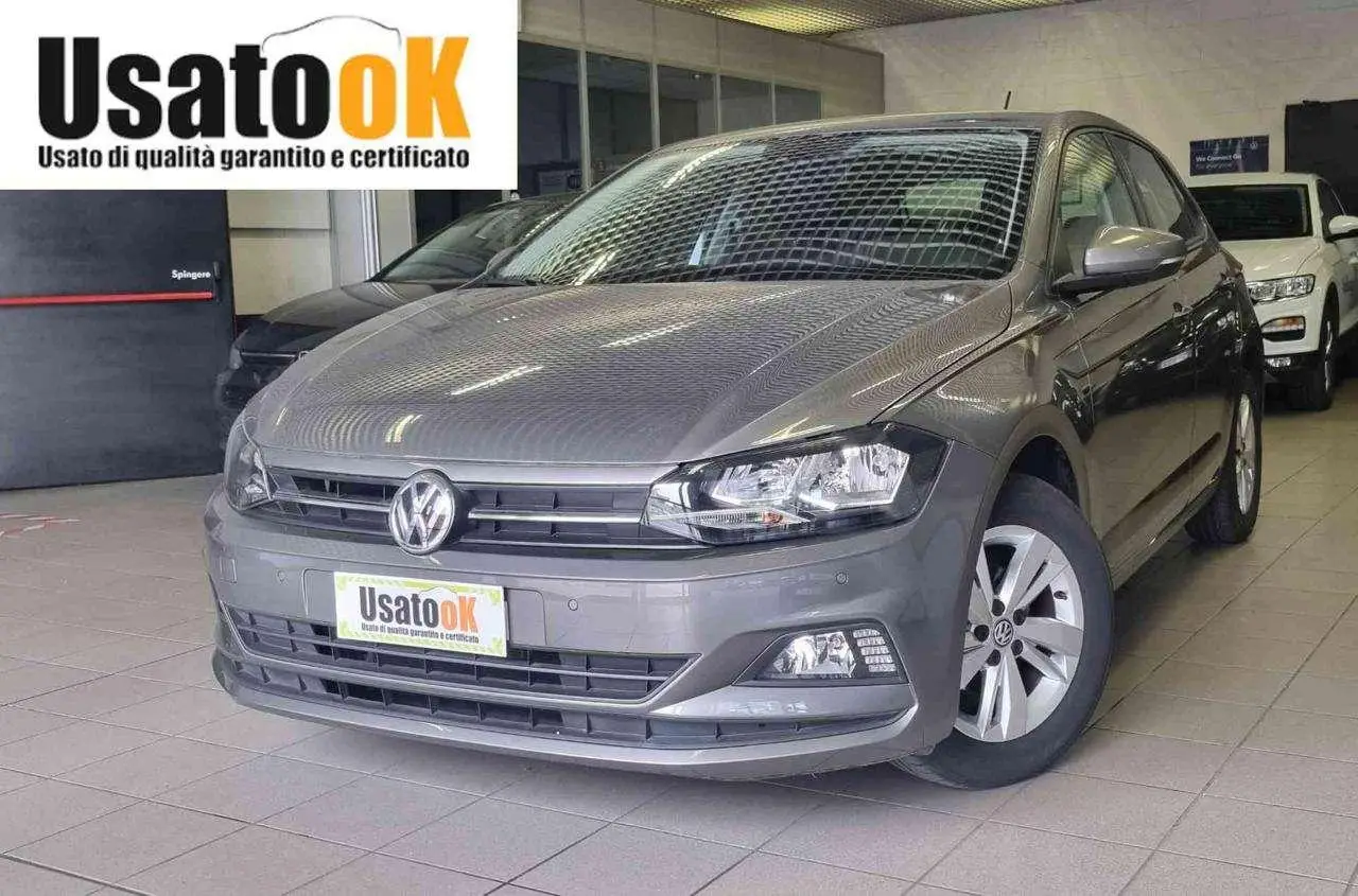 Photo 1 : Volkswagen Polo 2018 Petrol