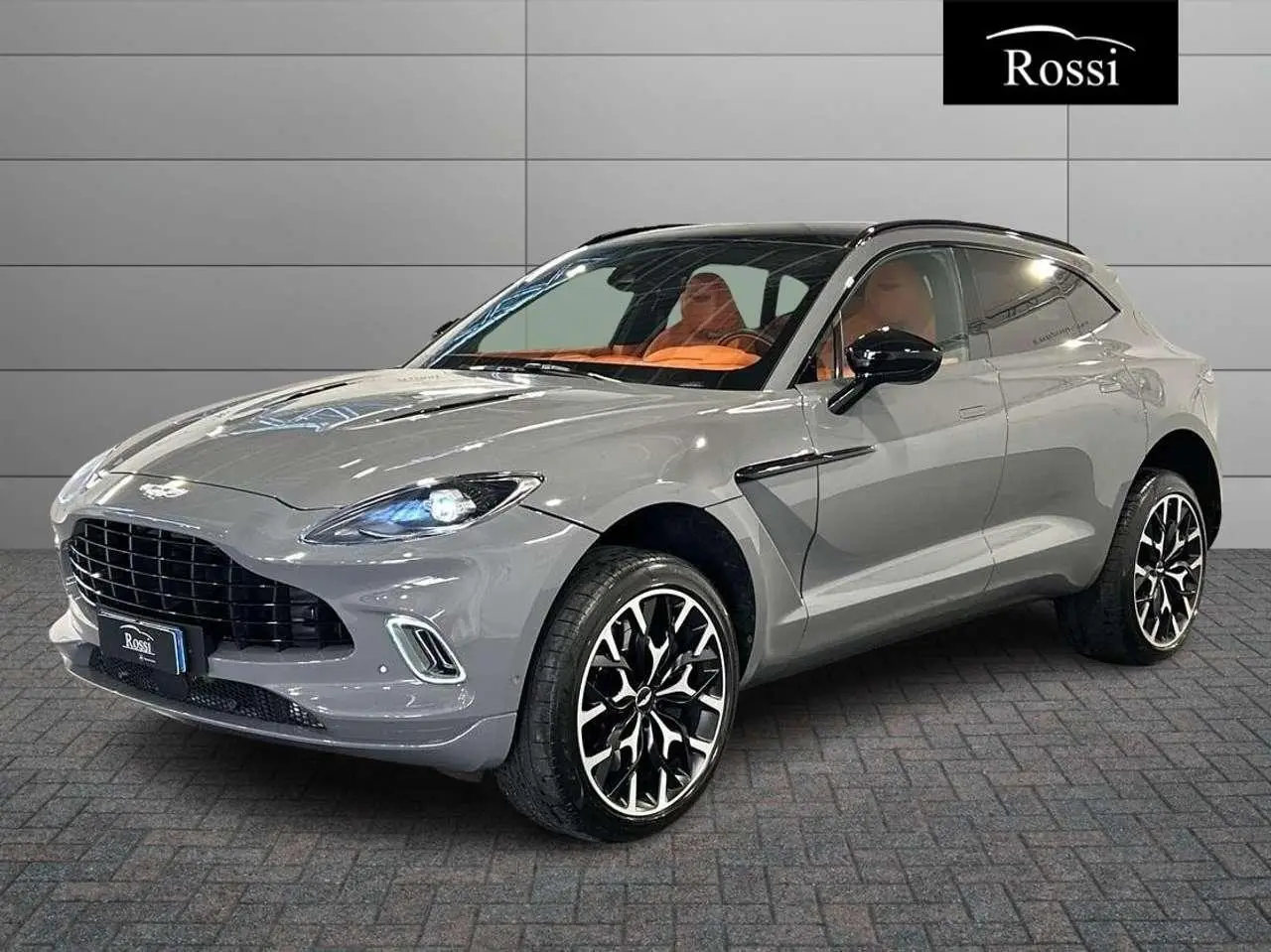 Photo 1 : Aston Martin Dbx 2021 Petrol