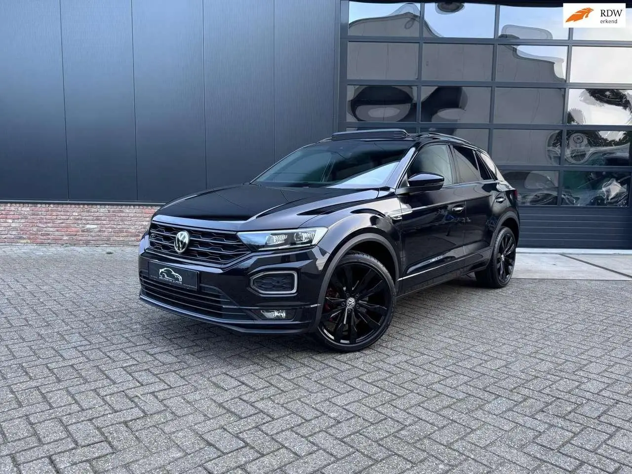 Photo 1 : Volkswagen T-roc 2020 Petrol