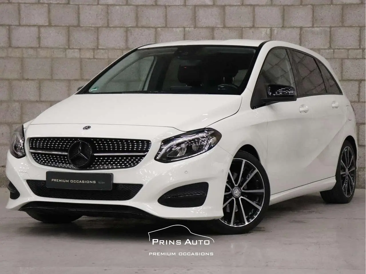 Photo 1 : Mercedes-benz Classe B 2015 Petrol