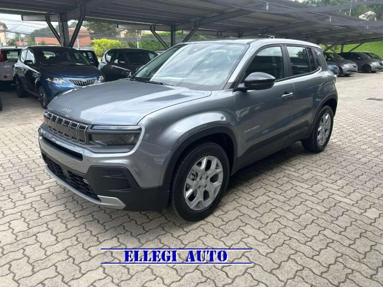 Photo 1 : Jeep Avenger 2024 Petrol