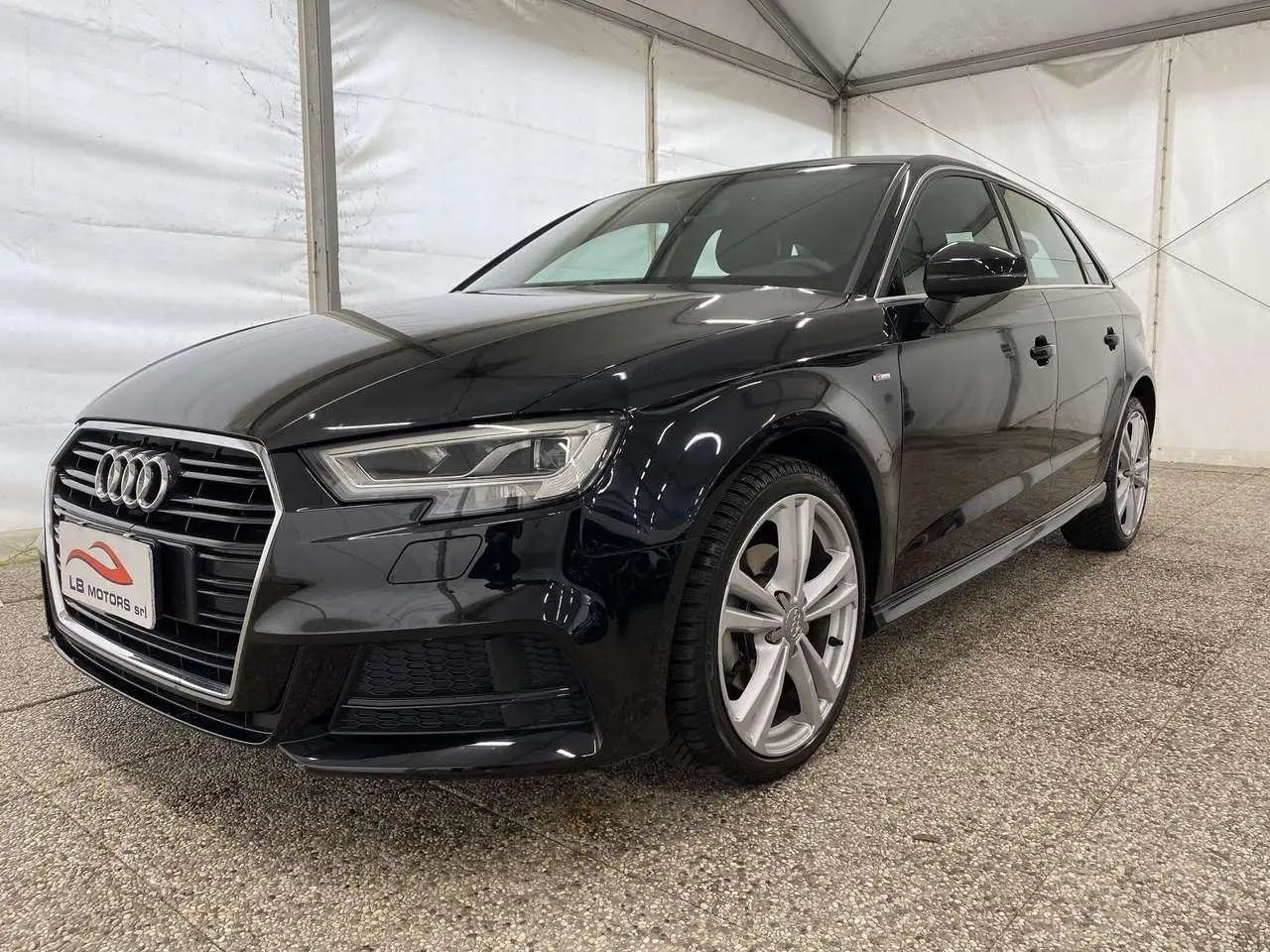 Photo 1 : Audi A3 2019 Diesel