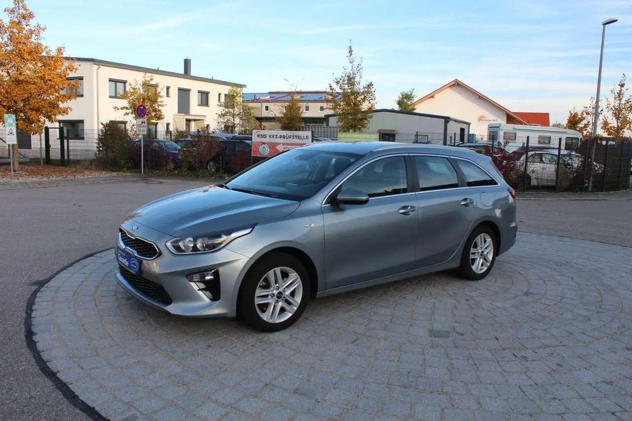 Photo 1 : Kia Ceed 2019 Essence