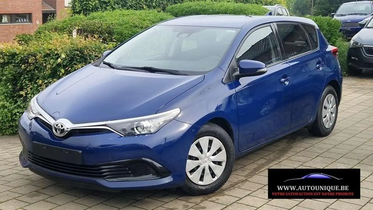 Photo 1 : Toyota Auris 2017 Essence