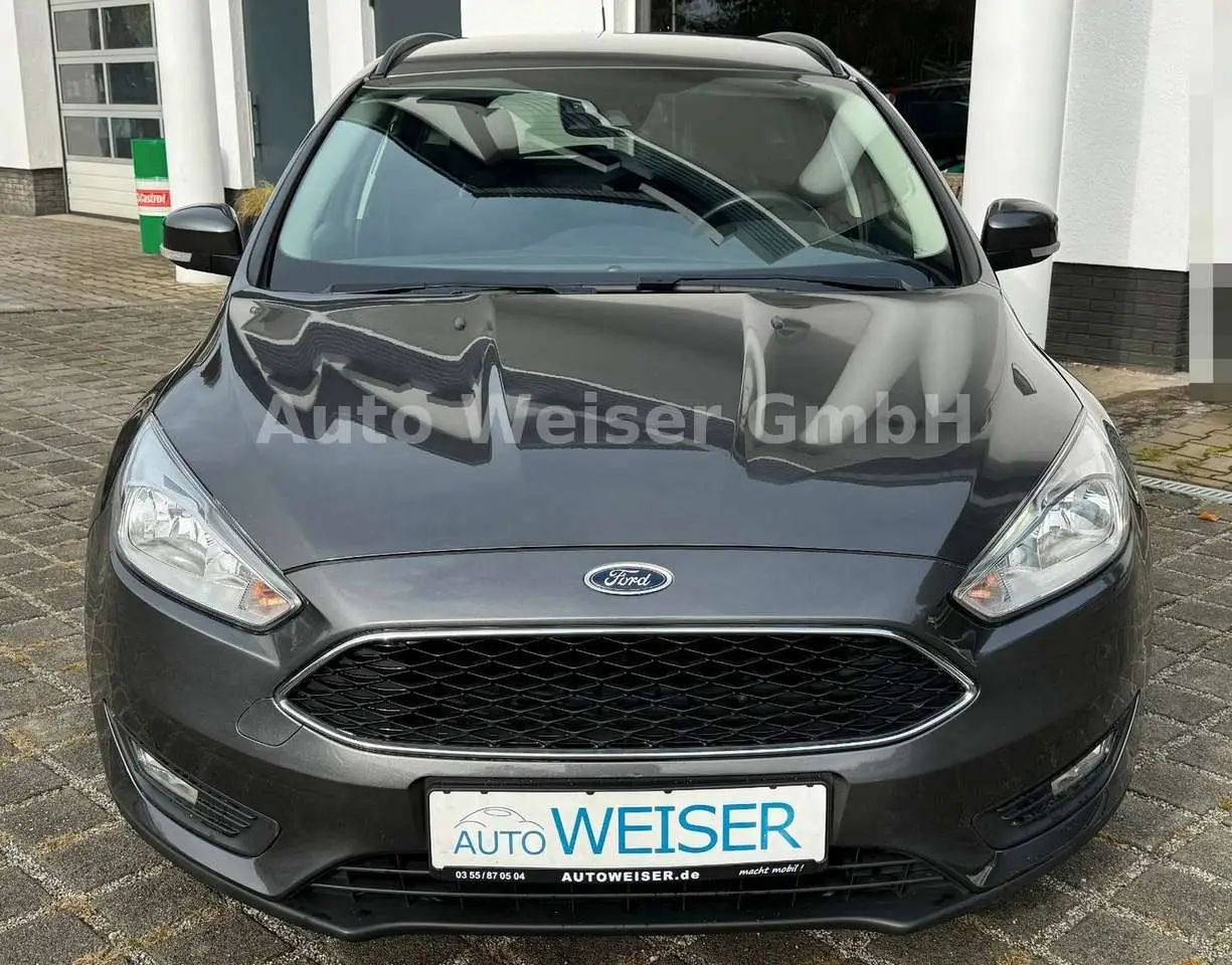 Photo 1 : Ford Focus 2016 Essence