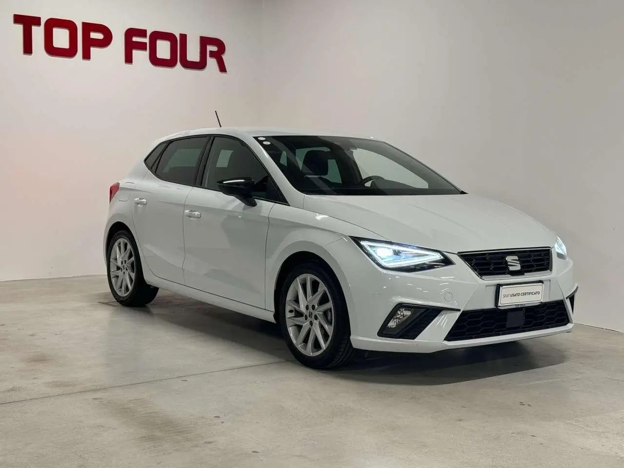 Photo 1 : Seat Ibiza 2023 Petrol