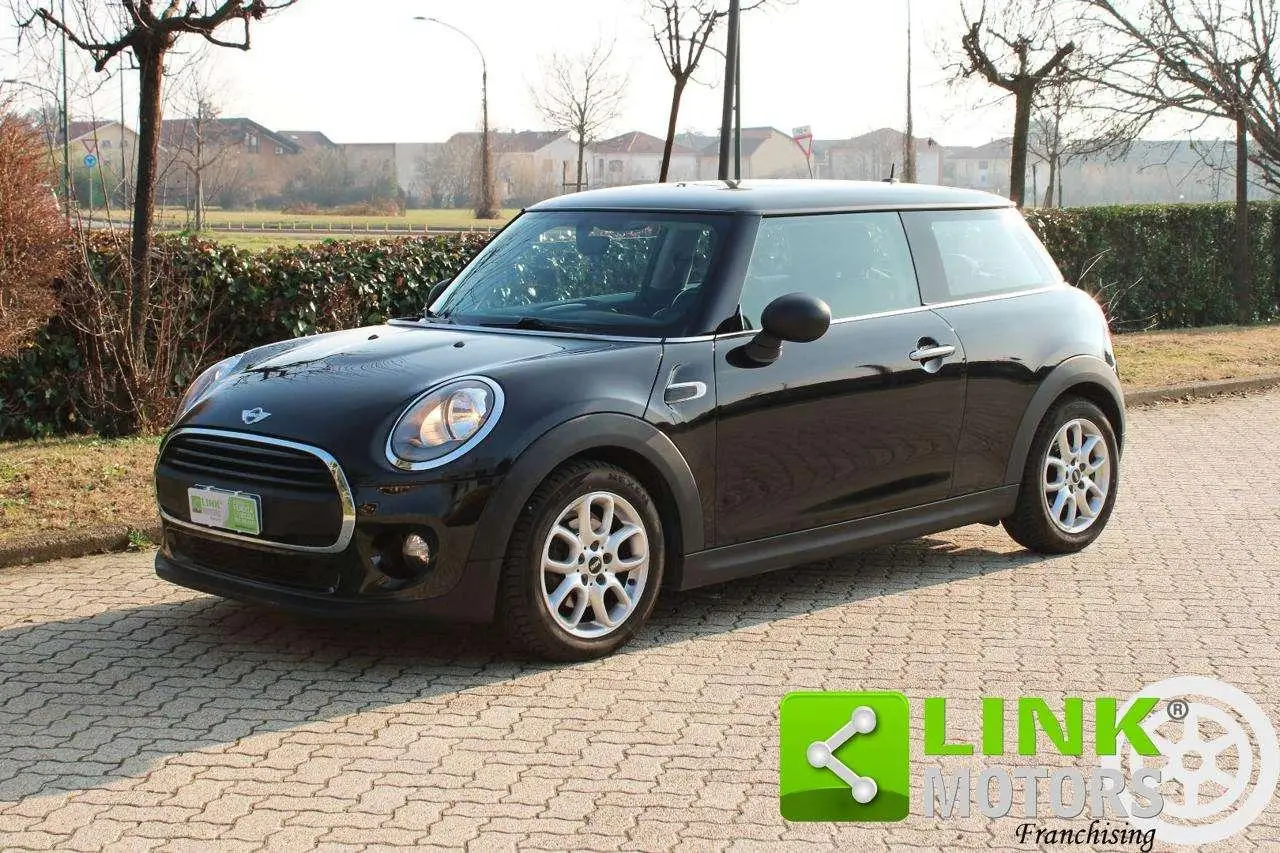 Photo 1 : Mini One 2016 Petrol