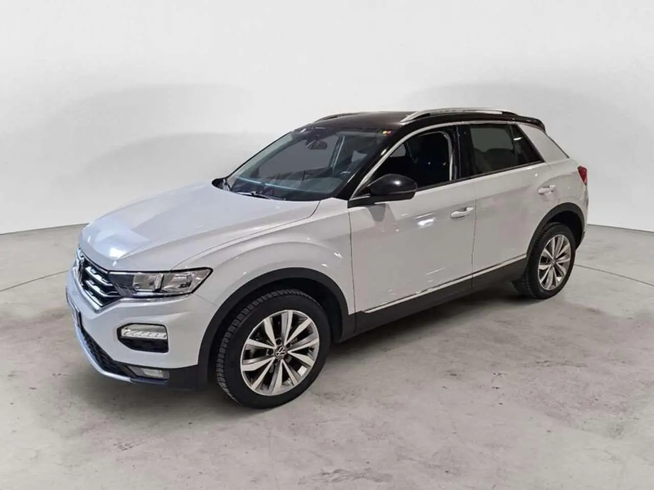 Photo 1 : Volkswagen T-roc 2021 Petrol