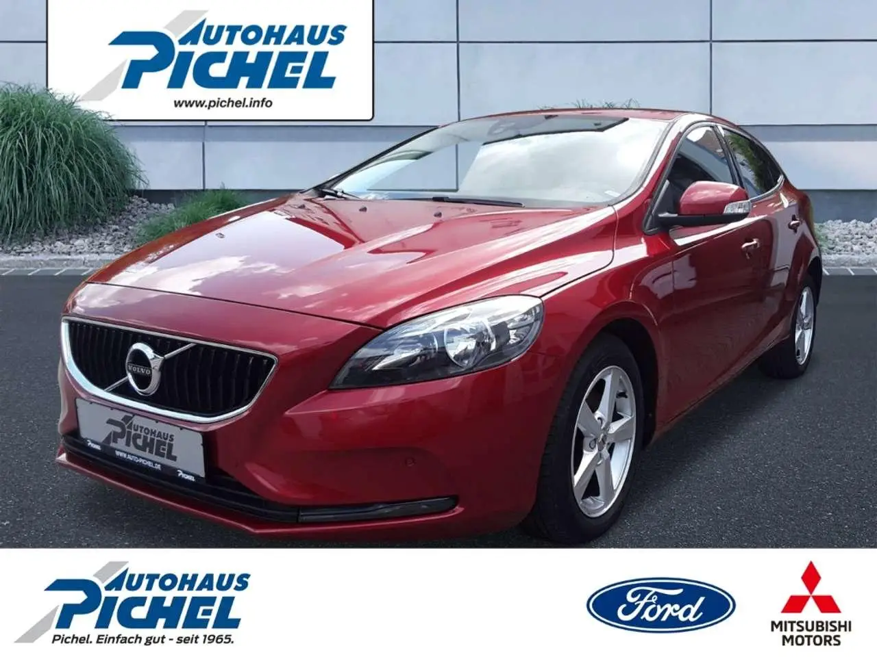 Photo 1 : Volvo V40 2018 Petrol