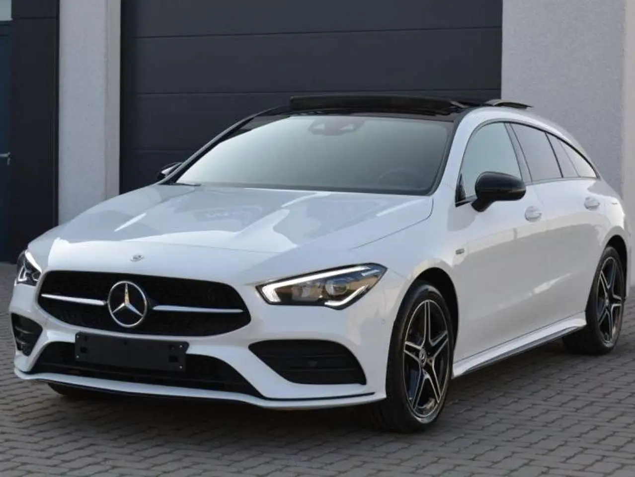 Photo 1 : Mercedes-benz Classe Cla 2021 Hybride