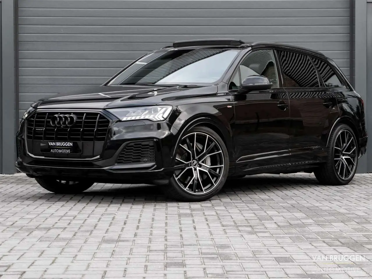 Photo 1 : Audi Q7 2021 Hybride