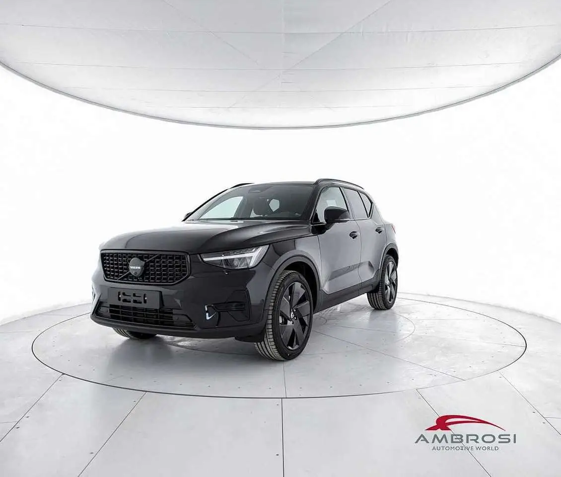 Photo 1 : Volvo Xc40 2024 Hybride