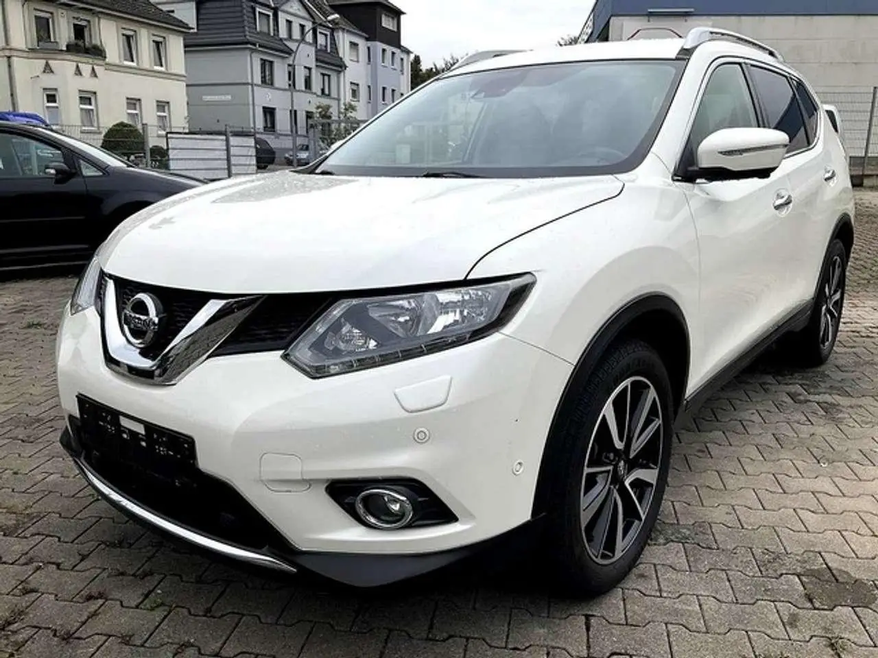 Photo 1 : Nissan X-trail 2016 Petrol