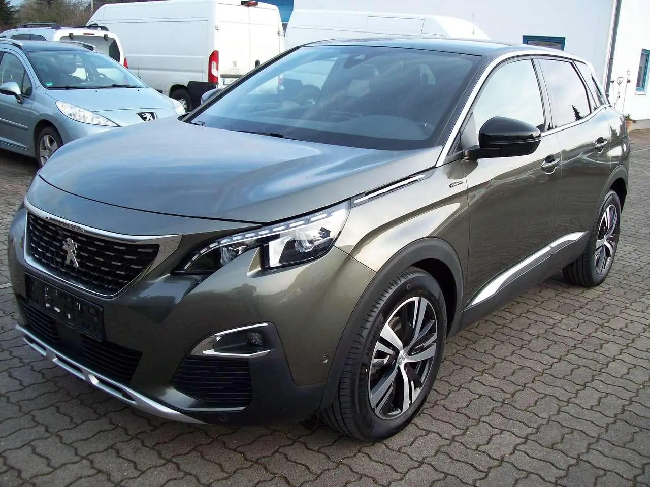 Photo 1 : Peugeot 3008 2019 Essence