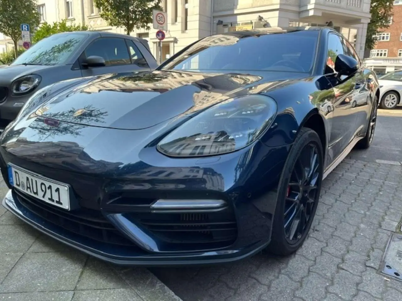 Photo 1 : Porsche Panamera 2019 Petrol