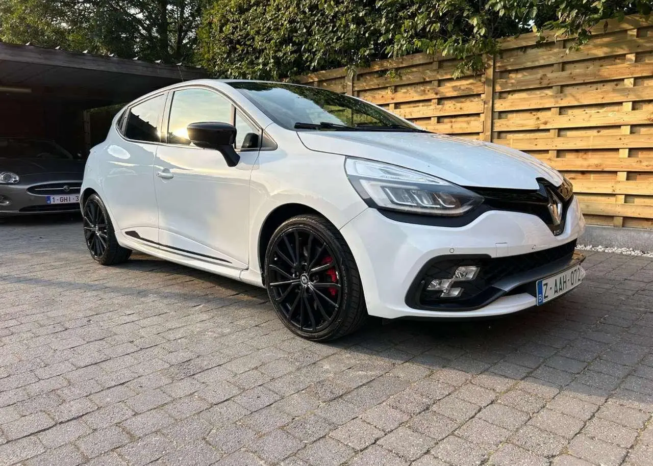 Photo 1 : Renault Clio 2017 Essence