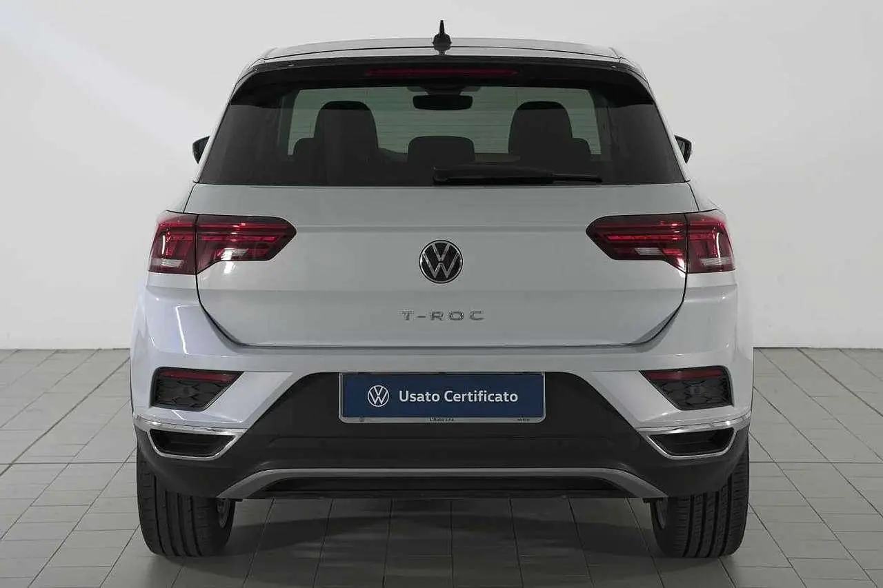 Photo 1 : Volkswagen T-roc 2021 Petrol