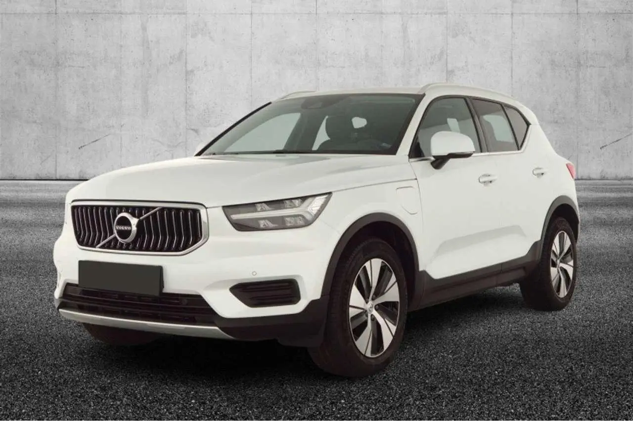 Photo 1 : Volvo Xc40 2022 Hybride