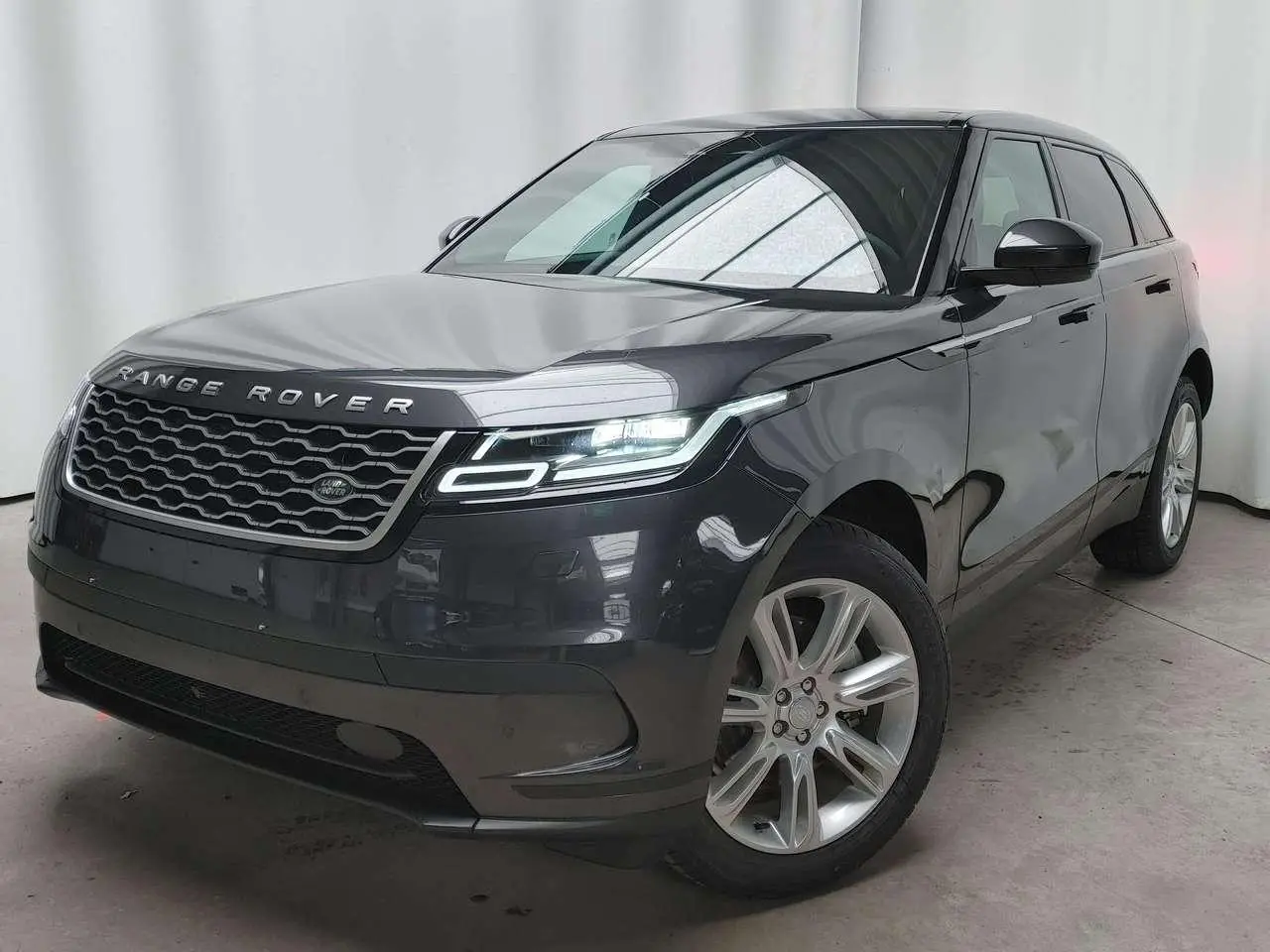 Photo 1 : Land Rover Range Rover Velar 2023 Diesel