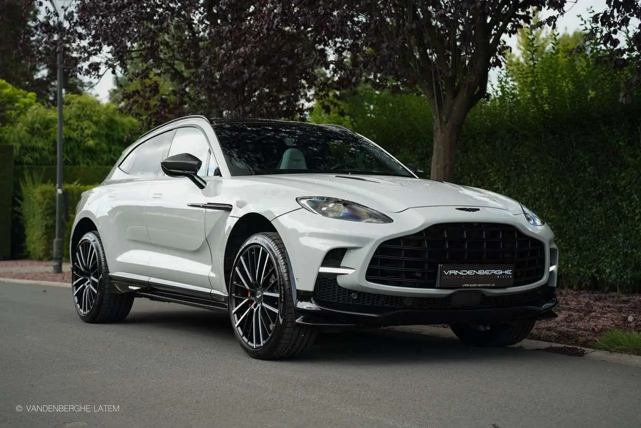 Photo 1 : Aston Martin Dbx 2023 Essence