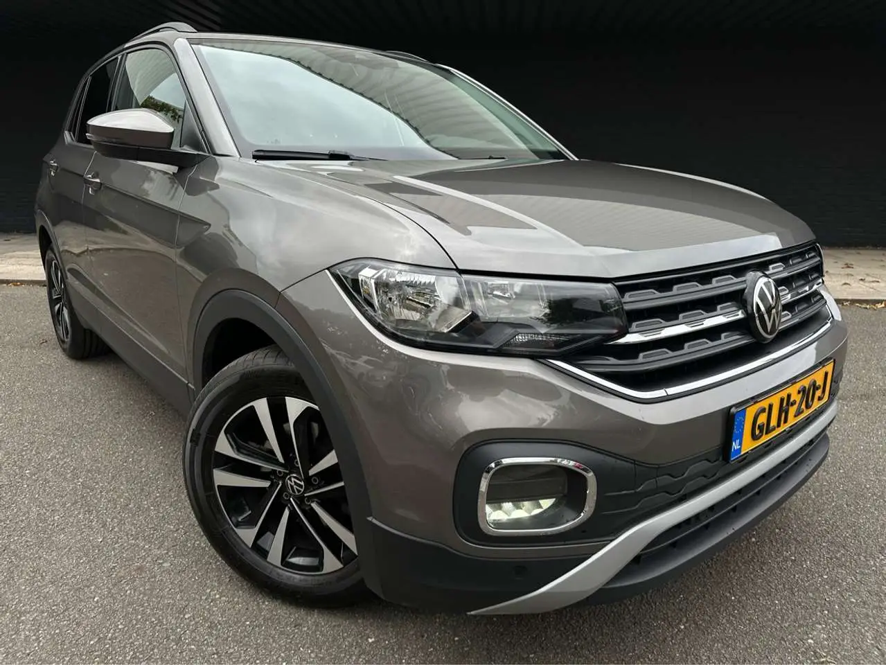 Photo 1 : Volkswagen T-cross 2021 Essence