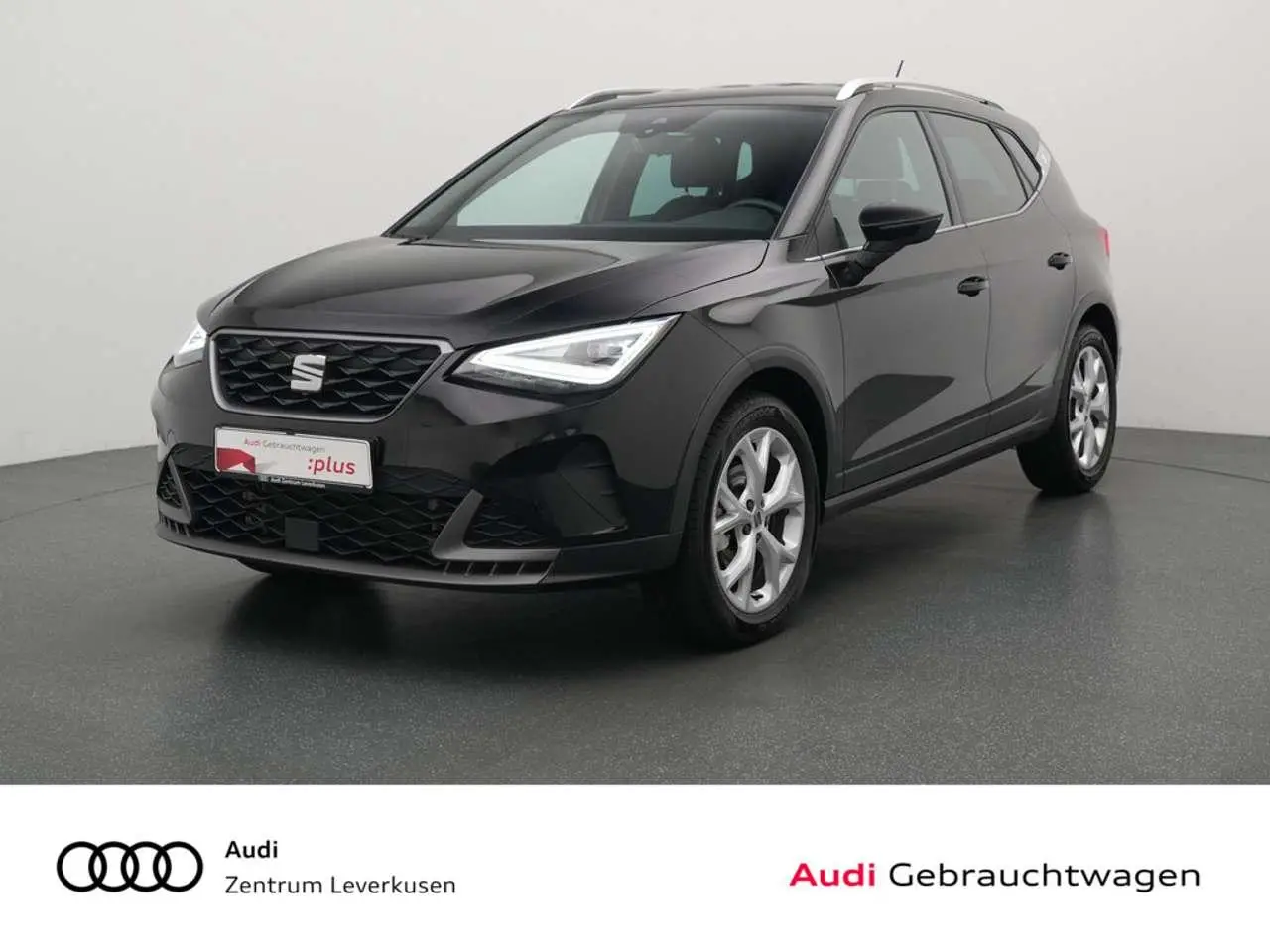 Photo 1 : Seat Arona 2023 Petrol