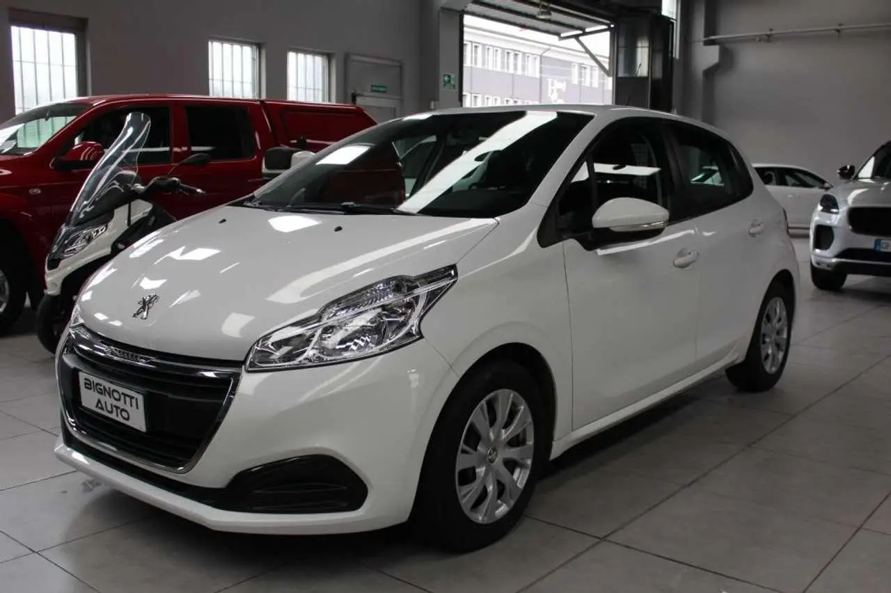 Photo 1 : Peugeot 208 2017 Diesel