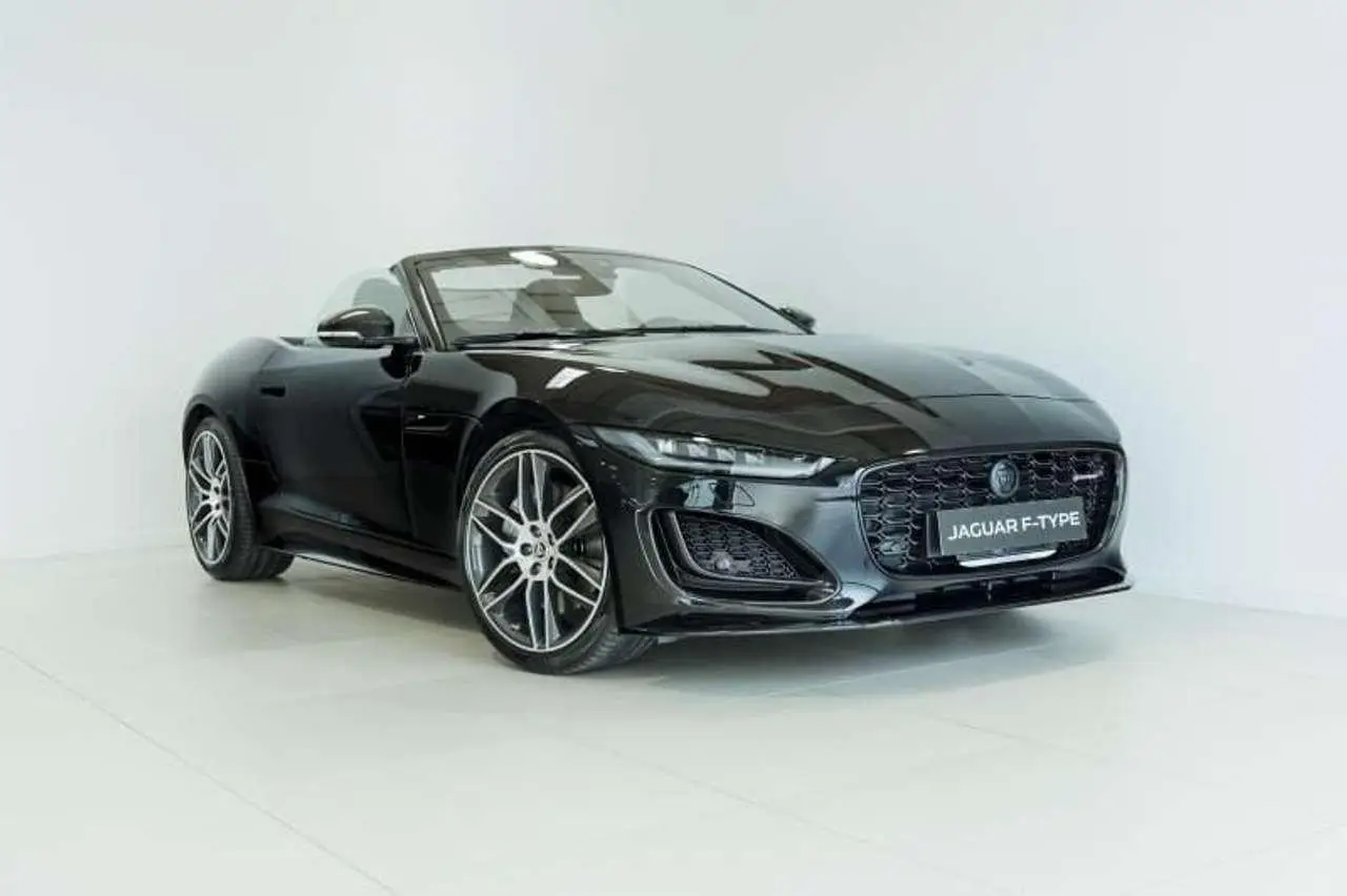 Photo 1 : Jaguar F-type 2024 Essence