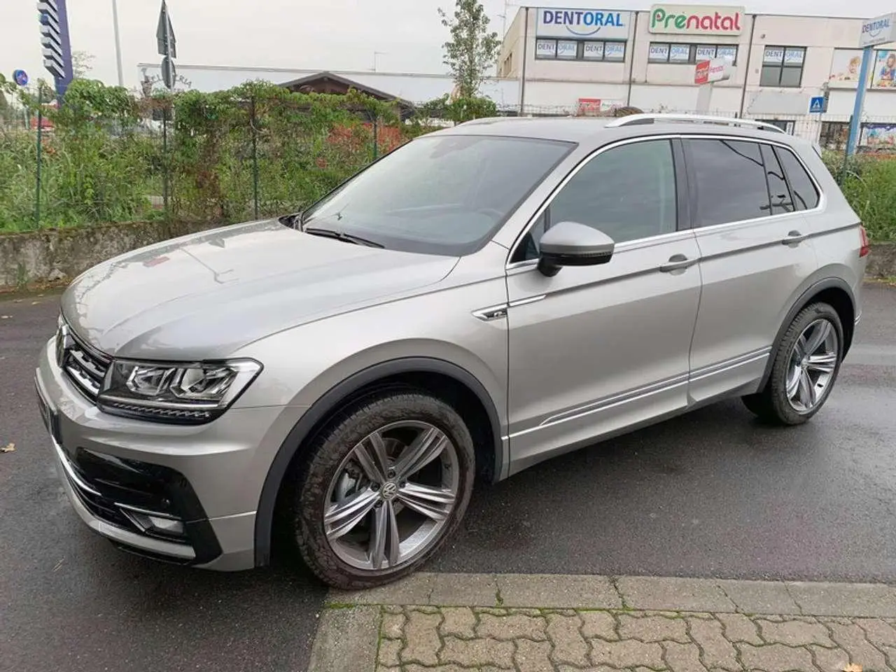 Photo 1 : Volkswagen Tiguan 2020 Petrol