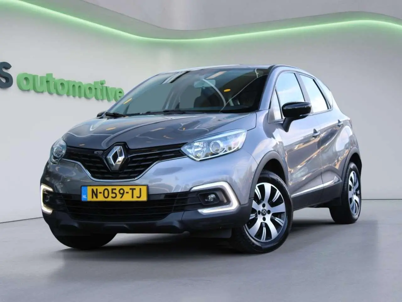 Photo 1 : Renault Captur 2018 Essence