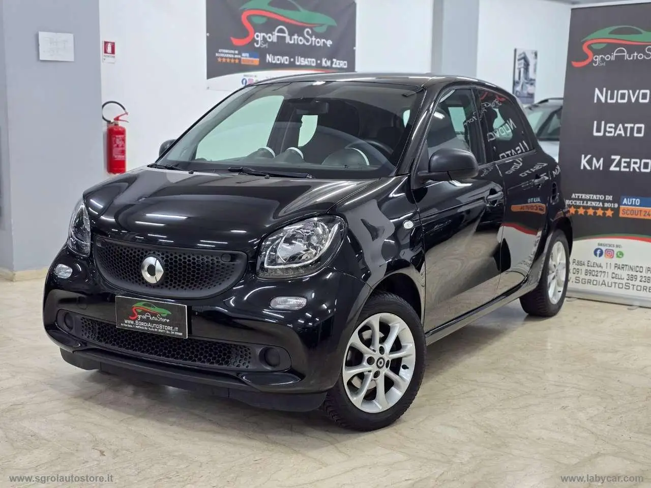 Photo 1 : Smart Forfour 2018 Petrol