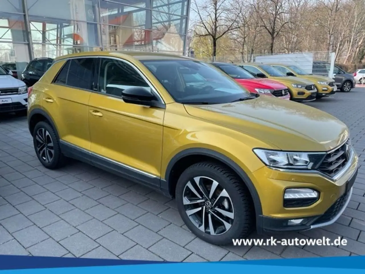 Photo 1 : Volkswagen T-roc 2021 Essence